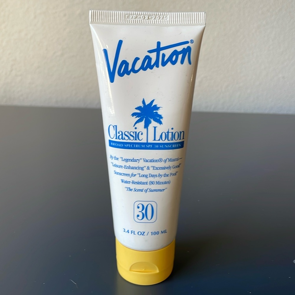 Vacation Classic Lotion with Broad Spectrum SPF 30